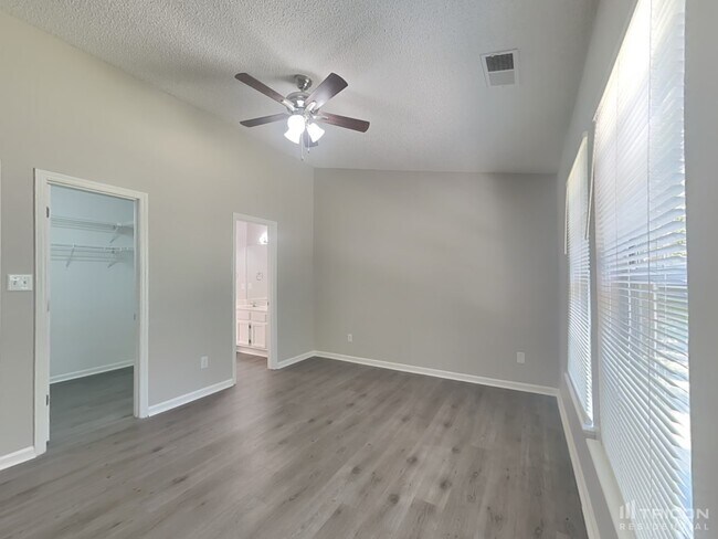 Building Photo - 1217 Capps Hollow Dr