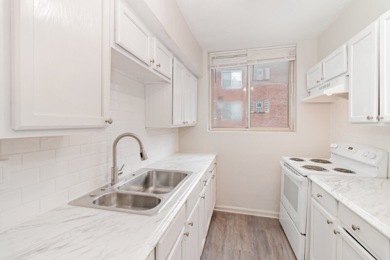 Building Photo - 1607 Asmann Ave