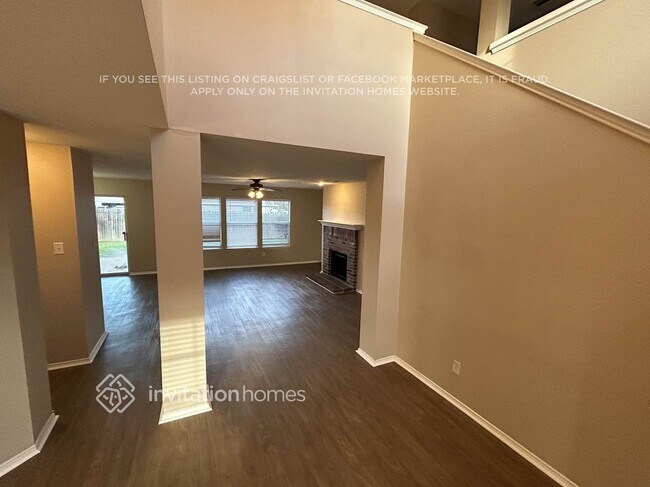 Building Photo - 250 Hilltop Dr