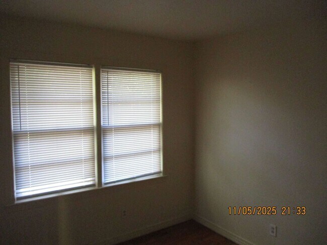 Building Photo - 151 Force Dr