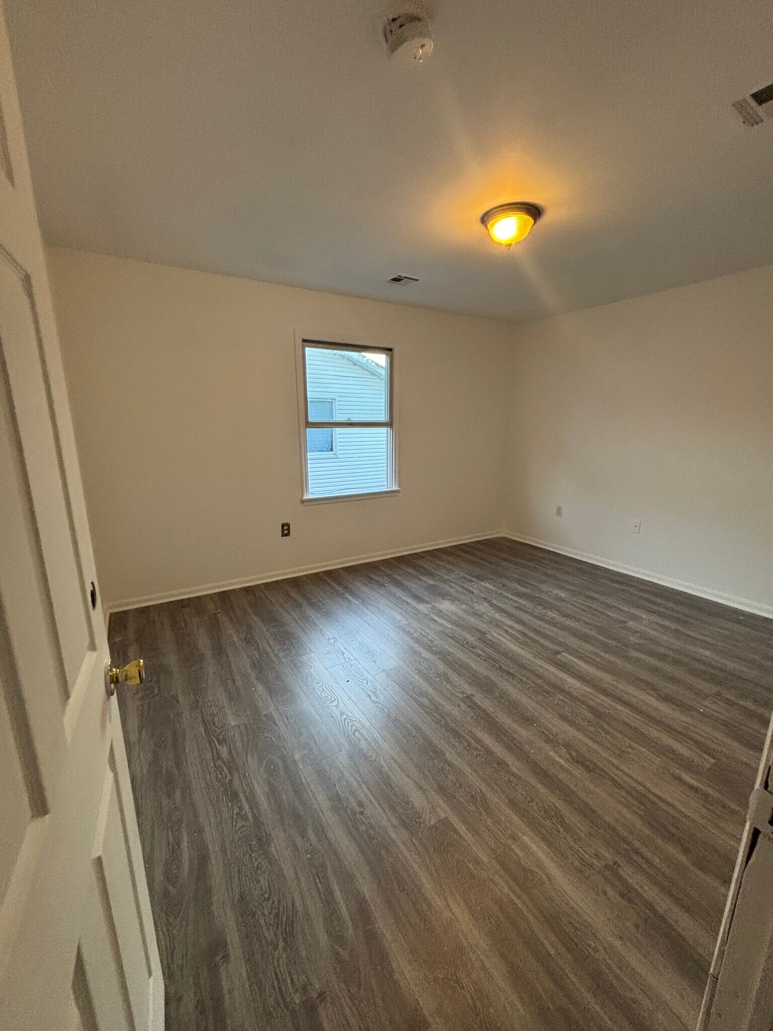Building Photo - 72 Sumo Village Ct