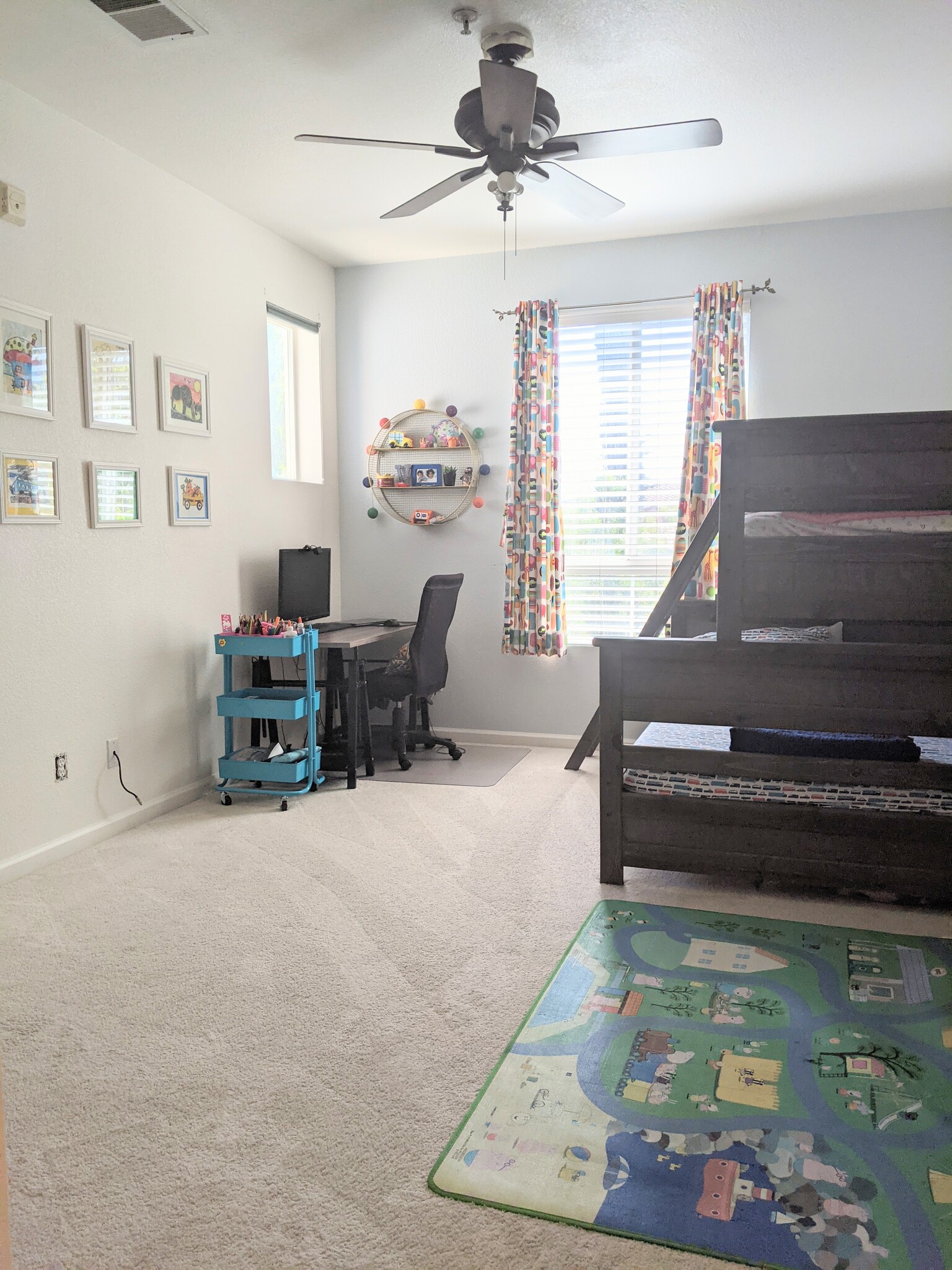 Building Photo - 464 Tower Hill Ave