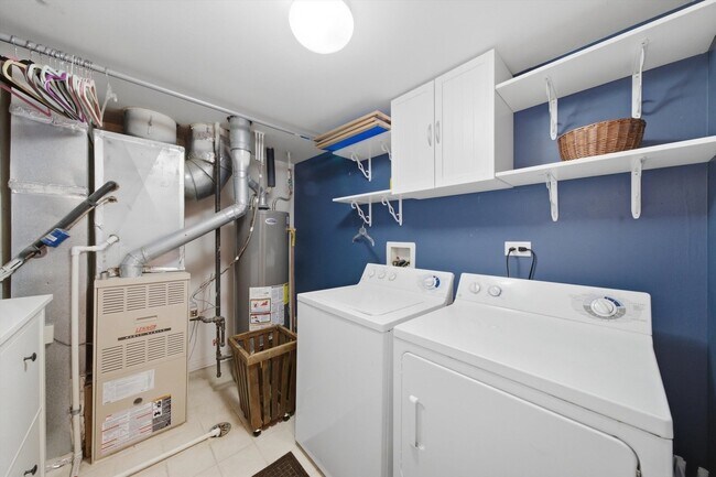 Building Photo - 2353 Georgetown Cir