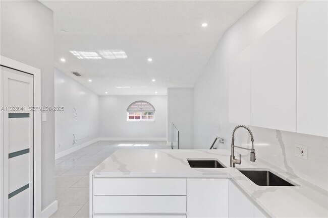 Building Photo - 3375 W 76th St