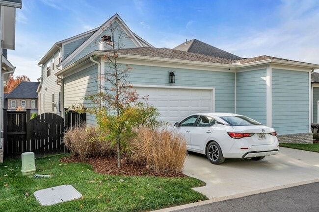 Building Photo - 5045 Kathryn Ave