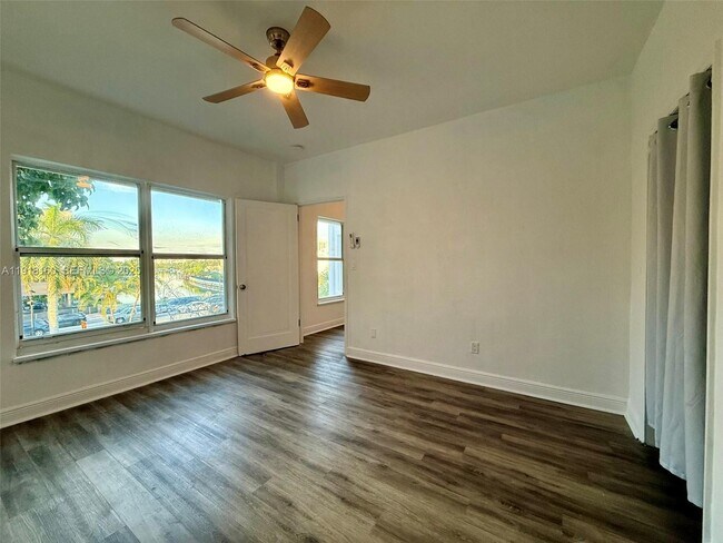 Building Photo - 4035 Meridian Ave