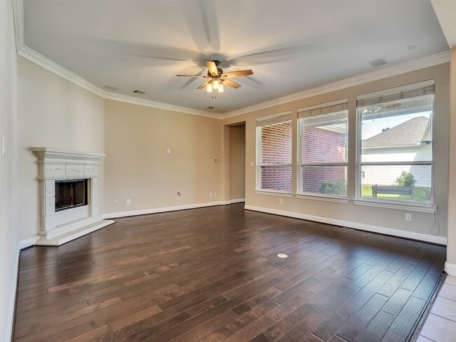 Building Photo - 5342 Tyler Park Ln