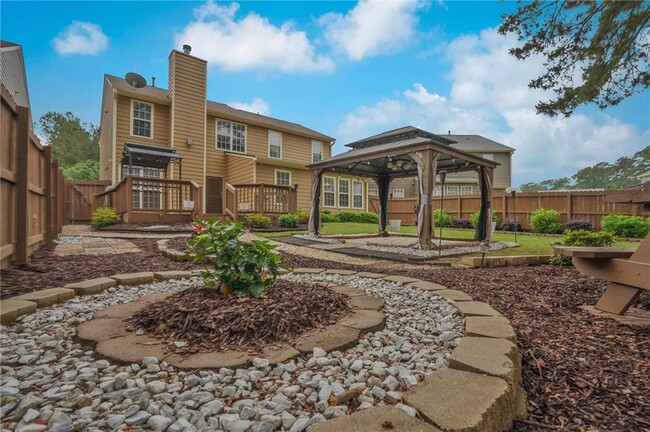 Building Photo - 4910 Lakebrooke Run
