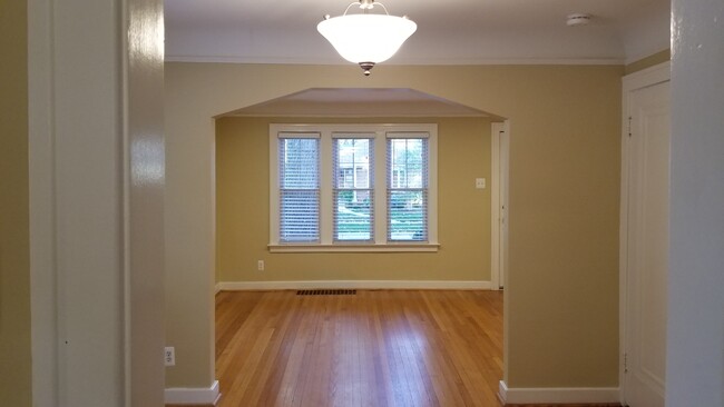 Building Photo - 1500 Mohawk Ave