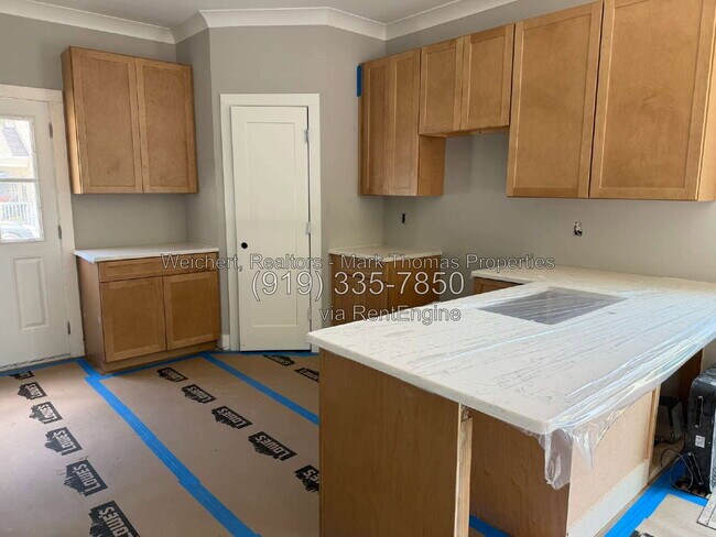 Building Photo - 1203 Fern St