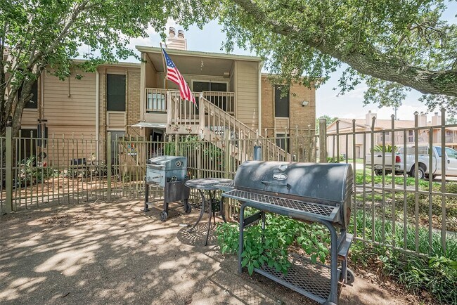 Building Photo - 1505 Ward Rd