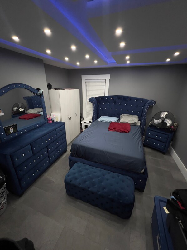 Building Photo - 107 Summer St