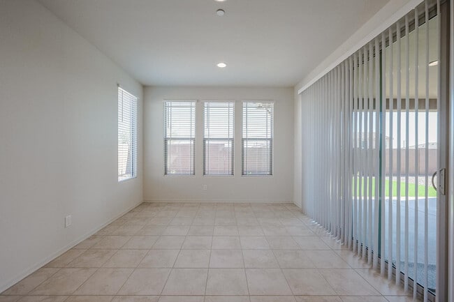 Building Photo - 13715 W Calle De Baca