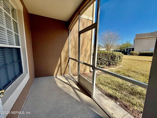 Building Photo - 7990 Baymeadows Cir E