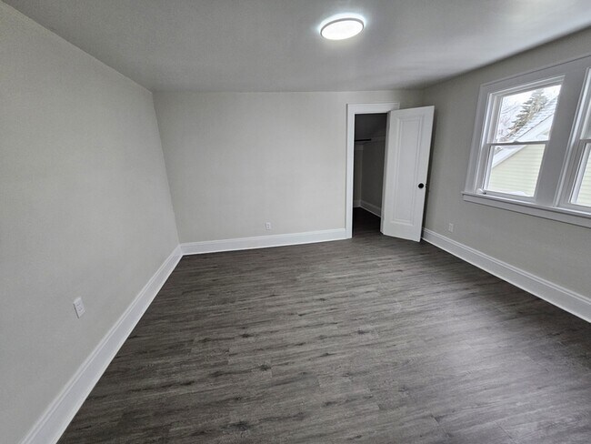 Building Photo - 9614 McCracken Rd