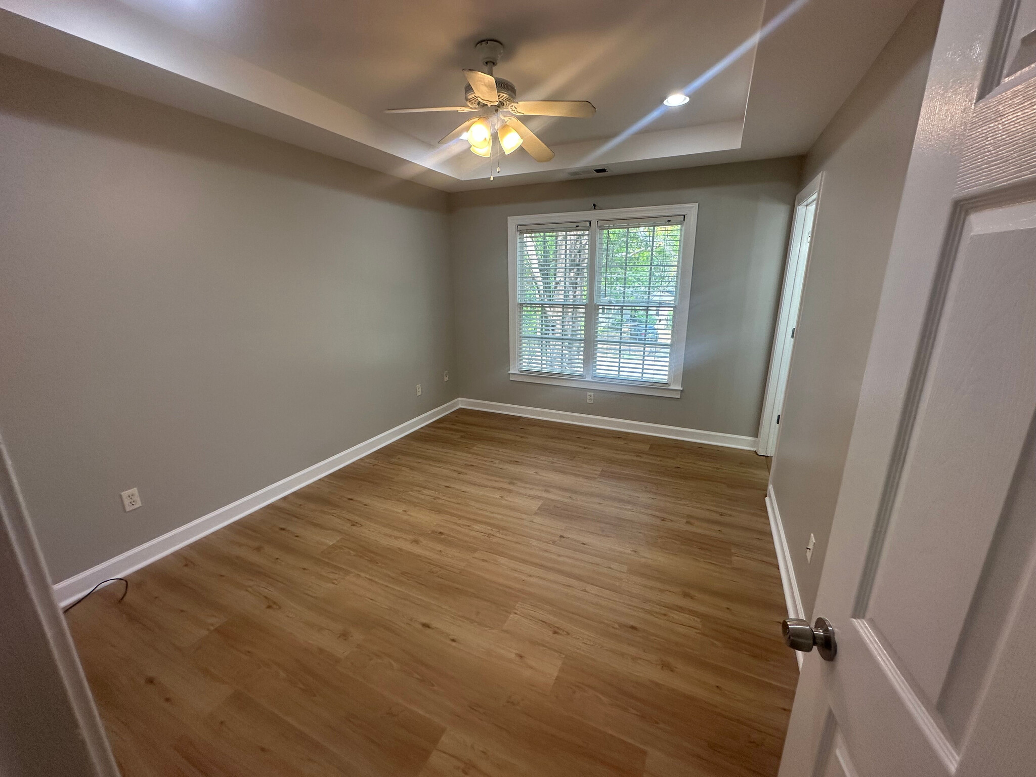 Building Photo - Room in House on Godfrey Dr NW