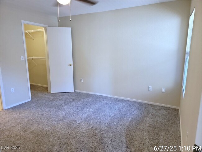 Building Photo - 555 E Silverado Ranch Blvd