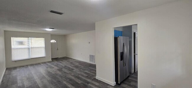 Building Photo - 21519 Eldred Ave