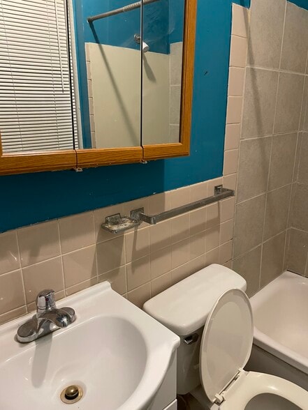 Building Photo - 1029 N 5th St