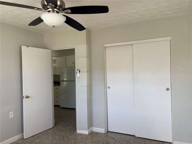 Building Photo - 219 21st St E