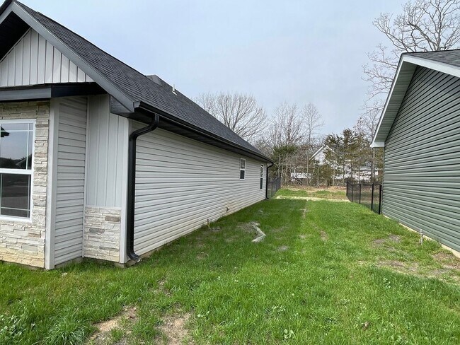 Building Photo - Built in 2025 3 Bed 2 Bath FOR RENT