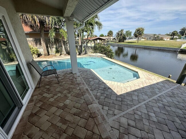 Building Photo - 1500 Bella Casa Ct