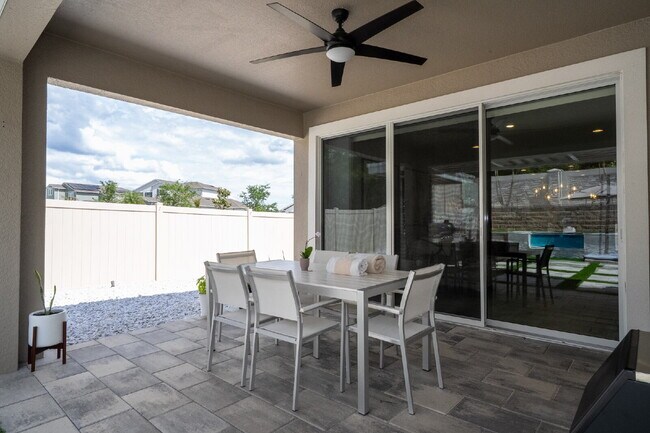 Building Photo - "Spacious 4-Bedroom Retreat with 3 Full Baths in Winter Garden's Serene Sanctuary"