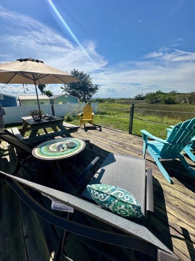 Building Photo - 292 Majorca Rd