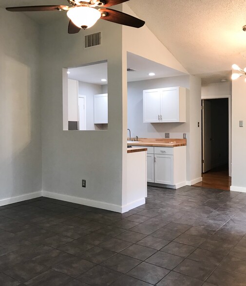 Building Photo - 8757 Birmingham Dr