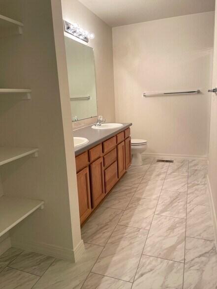 Master Bath - 1212 S Emery St