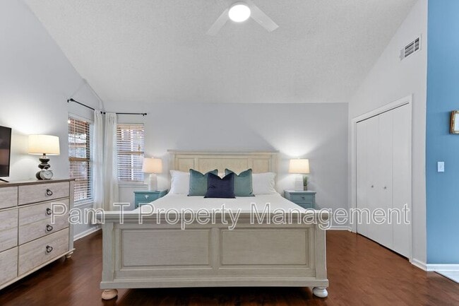 Building Photo - 522 Oemler Loop