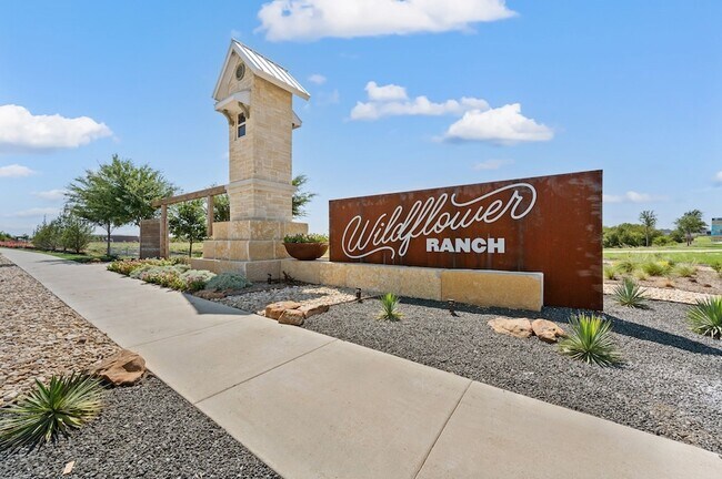 Building Photo - 1216 W Yarrow Ave