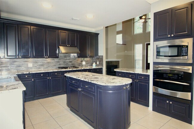 Building Photo - 4415 Crimson Ct