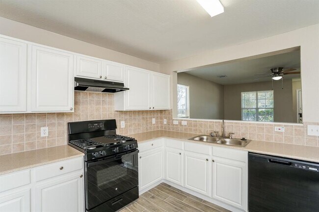Building Photo - 343 Remington Creek Dr