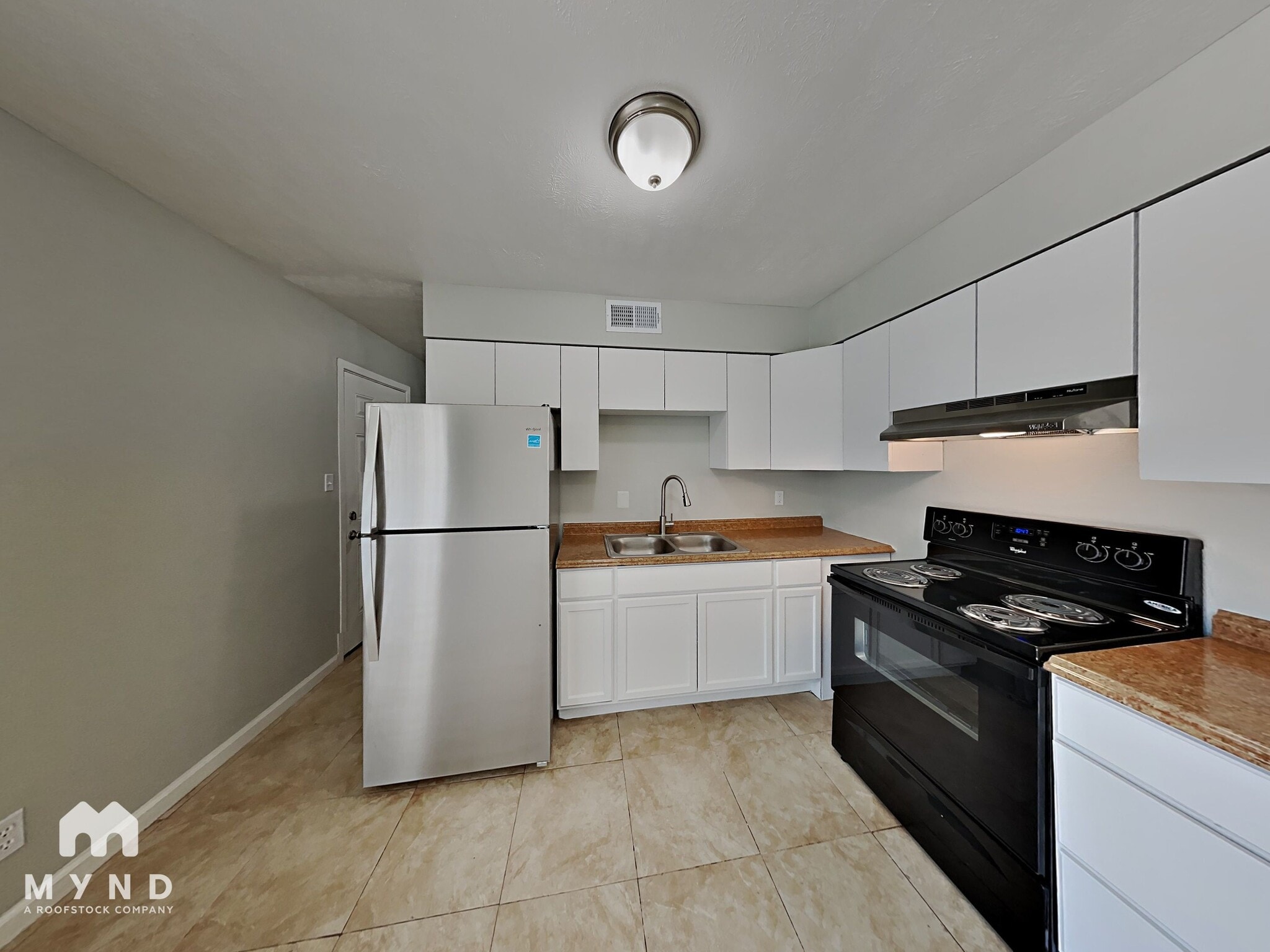 Building Photo - 640 Hause Ave