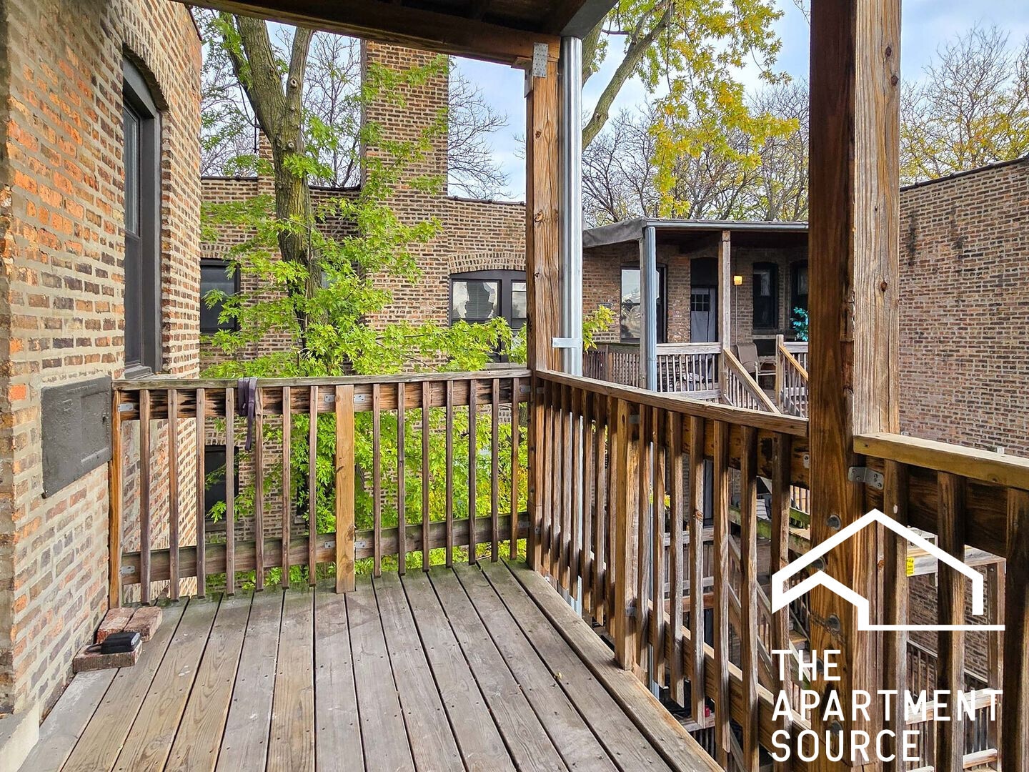 Building Photo - 2251 W Argyle St