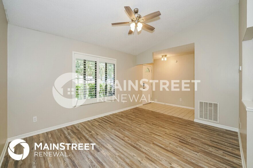 Building Photo - 402 Fleming Ave