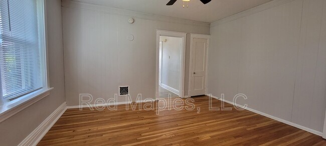 Building Photo - 3741 Bamberger Ave