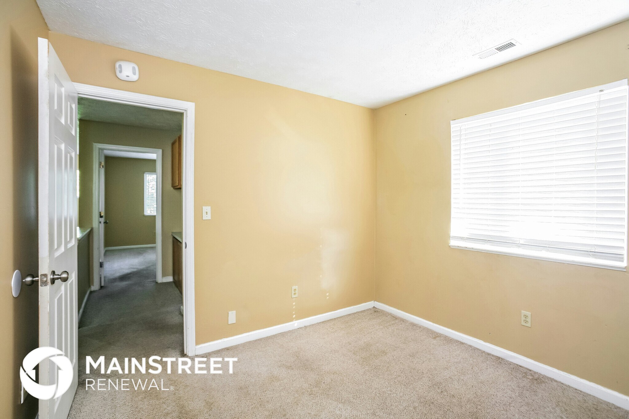 Building Photo - 4906 Clarkson Dr