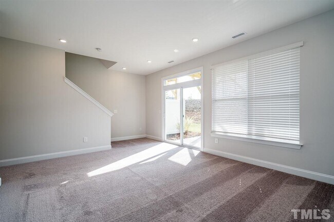 Building Photo - 2819 Dallas Valley Ln