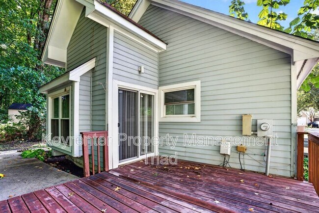 Building Photo - 3607 McCuiston Rd
