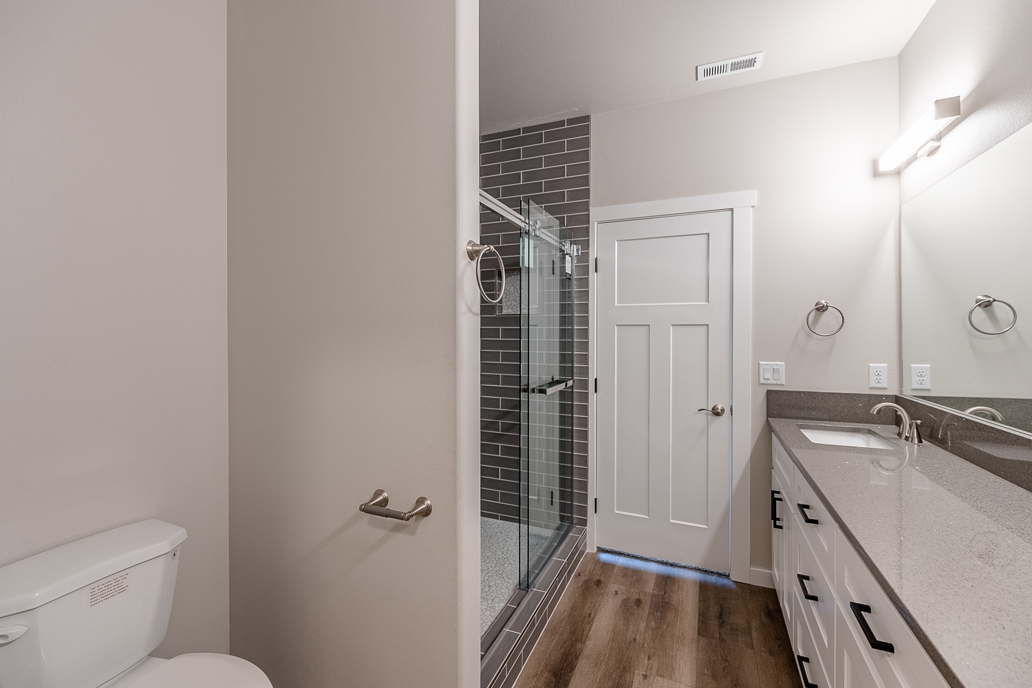 Master Bathroom - 4075 Quinn Dr NE