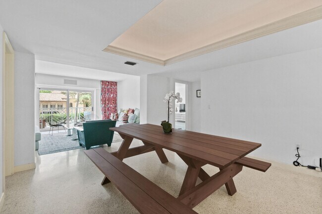 Building Photo - 170 N Ocean Blvd