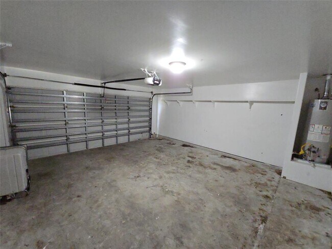 Building Photo - 1306 Squire Dr