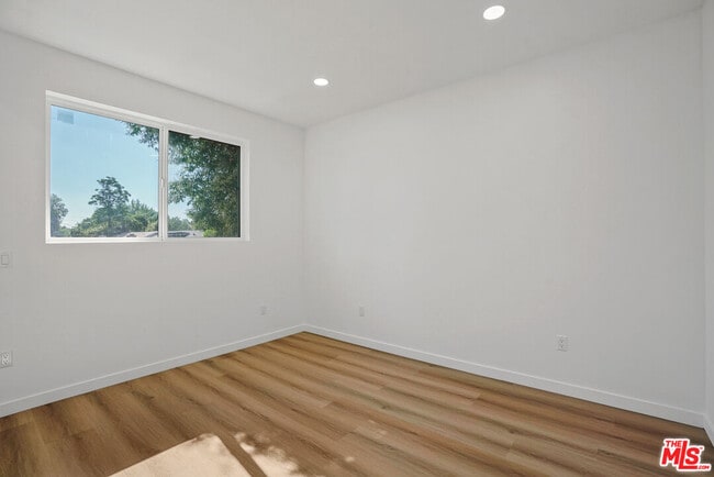 Building Photo - 5741 Cahill Ave