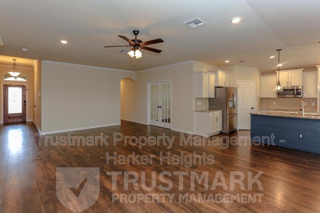 Building Photo - 5610 Fenton Ln
