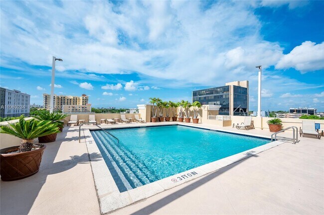 Building Photo - 117 NW 42nd Ave