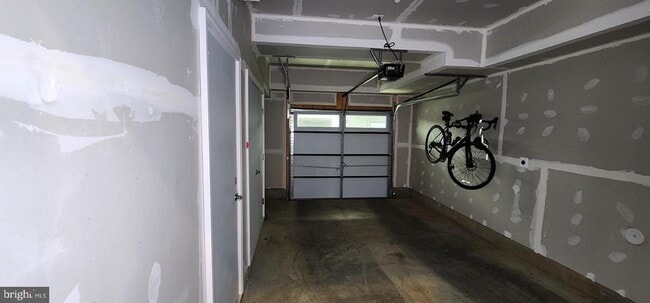 Building Photo - 5606 Hyattsville Dr