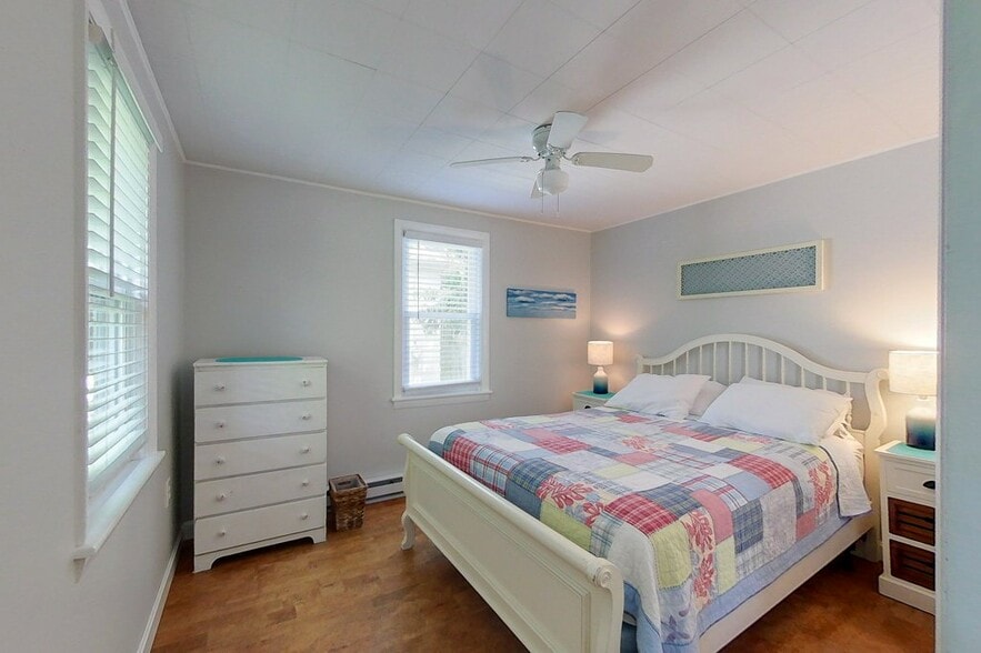 Building Photo - 25 Warren Ave