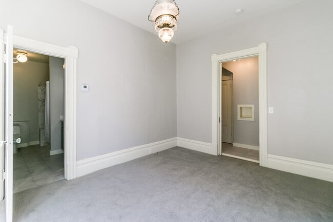 Building Photo - 1830 San Antonio Ave